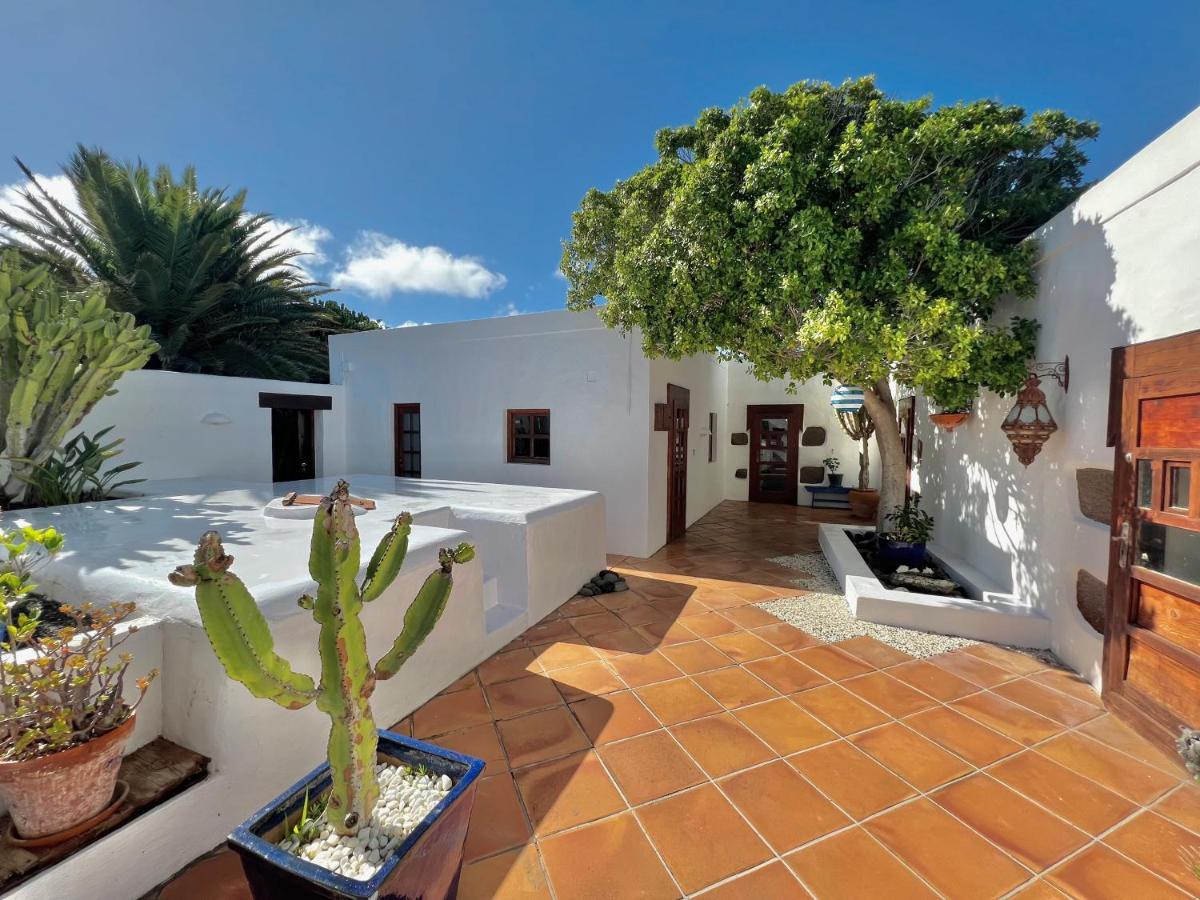 Stylish Getaway With Secluded Patio In Lava Finca Uga Exterior photo
